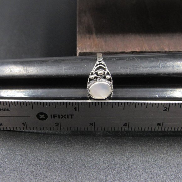 Size 6.25 Sterling Silver Braided White Shell Band - Picture 7 of 8